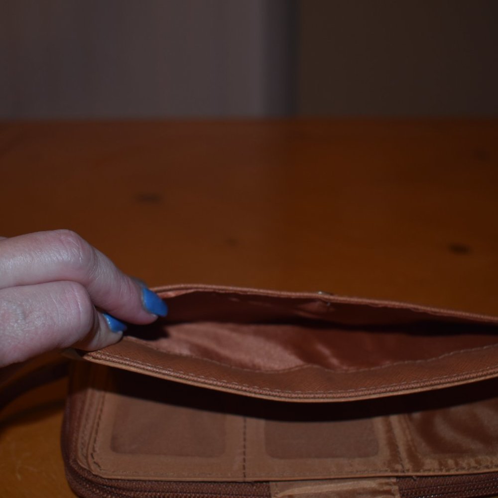 Wallet - Picture 5 of 5